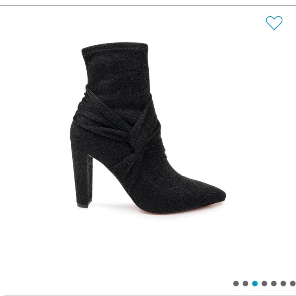 Jewel Badgley Mischka Bootie